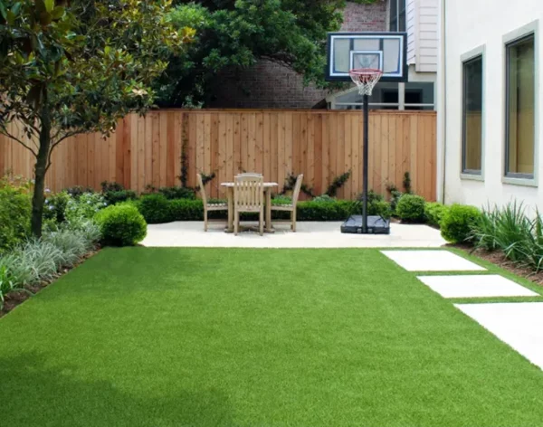 Pose de gazon synthétique